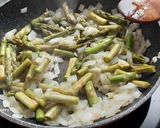 Foto del paso 3 de la receta Butifarras en airfryer con trigueros y champiñones a la mostaza