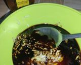 Foto langkah ke 2 dari resep Honey Black Pepper Chicken.