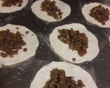 Foto del paso 3 de la receta: Empanadas de carne dulces + queso. 🥐🥐🥐🧀🌶️🍖