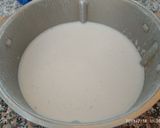 A picture of step 2 of Ajo Blanco from Málaga.