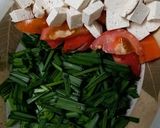Foto langkah ke 1 dari resep Tumis Kucai Tahu Tomat (Tumis KTT).