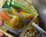 Gambar langkah 4 resipi Sup Daging dan Tulang.