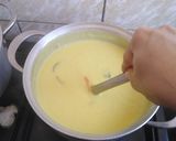 A picture of step 5 of Kadhi pakora.