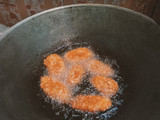 Pisang tanduk goreng crispy