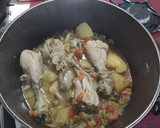 Foto del paso 11 de la receta: Pollo guisado con champiñones y patatas