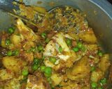 आलू गोभी की सब्जी (Aloo gobhi ki sabzi recipe in hindi) रेसिपी चरण 6 फोटो