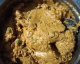 A picture of step 2 of Dhania ka Paratha.