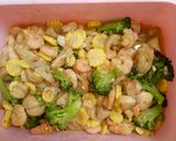 Foto langkah ke 5 dari resep Capcay udang sayur.