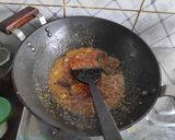 A picture of step 2 of দই কাতলা (curd fish curry).