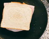 Foto del paso 1 de la receta: Sándwich con huevo y leche
