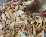 Foto langkah ke 2 dari resep Daging kepiting/udang tumis telur.
