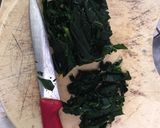 Foto langkah ke 2 dari resep Ikan jambal ditumis sama daun pepaya jepang.