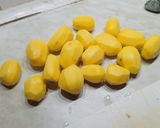 Foto del paso 2 de la receta: Guarnición de patatas hervidas con eneldo y mantequilla