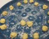 Foto langkah ke 2 dari resep Donat maizena + tips frozen untuk stock jualan.