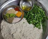 A picture of step 1 of Methi Thepla.