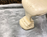 Foto del paso 3 de la receta: Brazo gitano con salmón ahumado