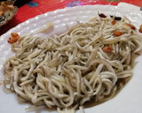 Foto del paso 3 de la receta: Gulas con ajos y cayenas