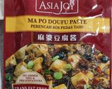 A picture of step 2 of Mapo tofu with shimeiji.
