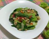 Foto langkah ke 5 dari resep Cah Kailan Bawang Bombai.