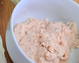 Foto del paso 1 de la receta: Sándwich relleno con crema de salmón y pepino