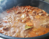 Foto del paso 3 de la receta: Carne de cerdo en salsa de especias y vinos