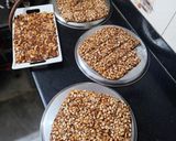 ड्राई फ्रूट्स चिक्की (dry fruits chikki recipe in Hindi) रेसिपी चरण 3 फोटो
