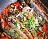 Hình bước làm 4 của món Cá nục chuối chiên xốt cà chua