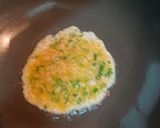 蝦皮蔥花煎蛋的食譜步驟1照片