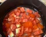 A picture of step 4 of Chicken Makhni Handi.