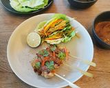 A picture of step 4 of Chicken Yakitori, crunchy lettuce wrap.