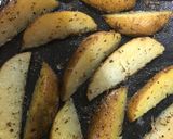 Foto langkah ke 2 dari resep Chicken PokPok w/ Mushroom Sauce and Potato Wedges.