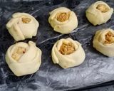 A picture of step 7 of Chicken flower bread 🍞🍞.