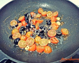 Foto del paso 5 de la receta: Espaguetis de calabacín a la puttanesca