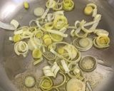 Foto del passaggio 1 della ricetta Busiate con zucchine