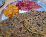A picture of step 4 of Winter special methi paratha.