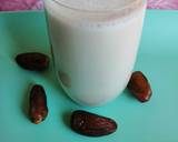 Banana and date milkshake recipe step 4 photo