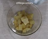 Foto langkah ke 2 dari resep KROKET KEJU Simpel ala Mega.
