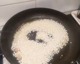 Foto del passaggio 6 della ricetta Risotto alla crema di scampi