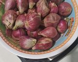 Foto langkah ke 1 dari resep Sambel Daun Jeruk.