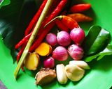 Foto langkah ke 1 dari resep Gulai Ayam sederhana.