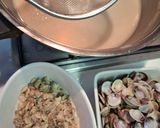 A picture of step 5 of Linguine with Clams (Lupini) and Yellow Cherry Tomatoes.