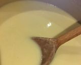 A picture of step 2 of Leeks in vegan cheese sauce 🌱.
