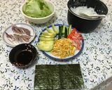 Foto langkah ke 7 dari resep Temaki sushi - Handmade Sushi hand roll 🌯.