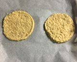 Foto del paso 3 de la receta: Alfajor de coco y avena saludable relleno de dulce de membrillo!