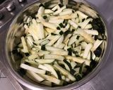 Une image de l'étape 2 de Gratin de courgettes parfum de cèpes au parmesan et chapelure aux épices.