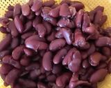 A picture of step 2 of Kidney Beans Salad.