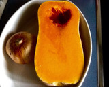 Foto del paso 1 de la receta: Crema de calabaza asada