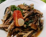 Foto langkah ke 3 dari resep Oseng Pindang Cabe Ijo.
