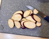 秋茄蒜香鮪魚紅醬天使麵的食譜步驟2照片