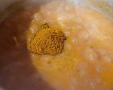 A picture of step 4 of Chicken bhuna gosht.